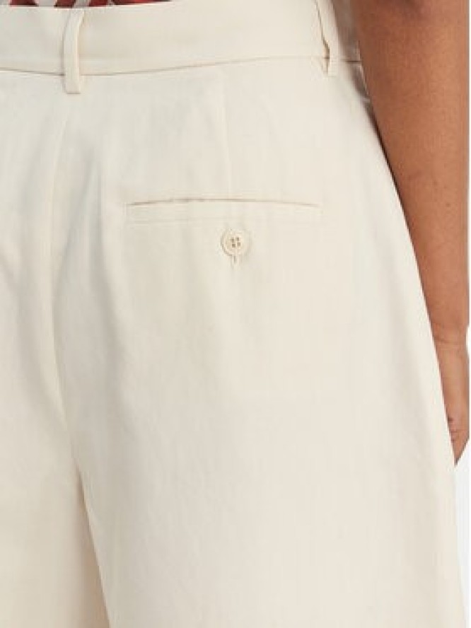 Weekend Max Mara Bermudy Ecuba 2615141022 Écru Loose Fit