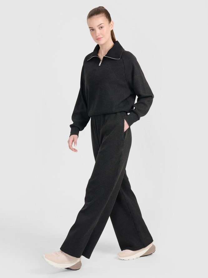 4F Bluza dresowa oversize nierozpinana bez kaptura damska - czarna XS