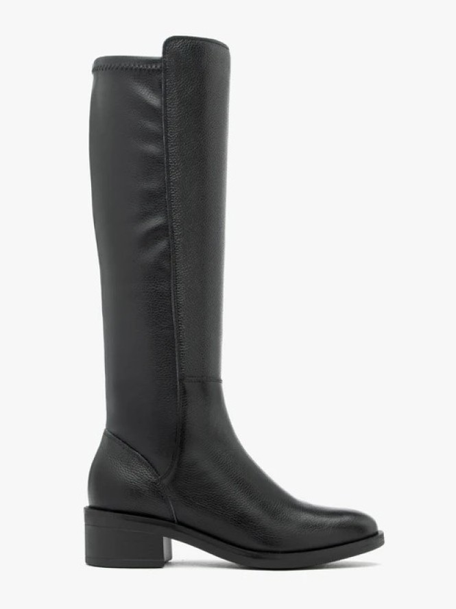 Czarne wyższe kozaki ze skóry licowej