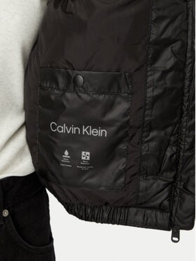 Calvin Klein Jeans Kurtka zimowa LV047G507G Czarny Cropp Fit