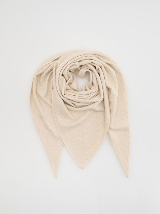 Gładki szal - kremowy