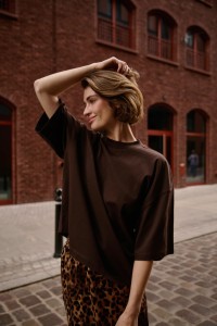 Gładka bluzka oversize brązowa