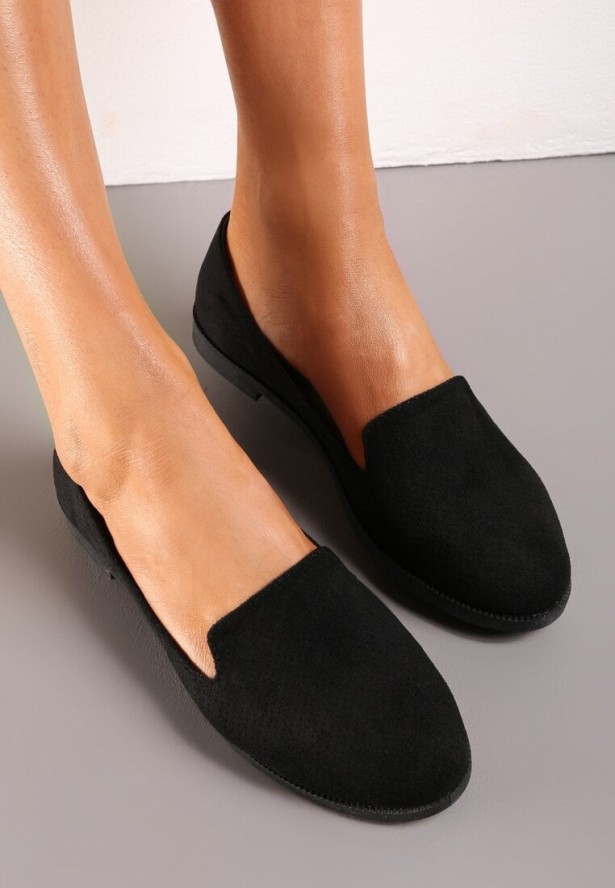 Czarne Płaskie Mokasyny z Perforacją Gaidelle