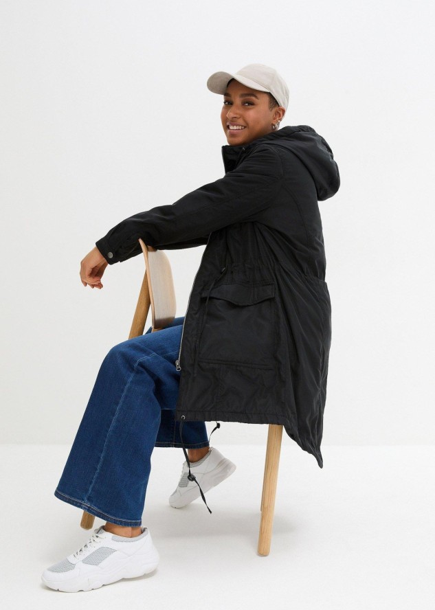 Lekko ocieplany płaszcz z tunelem