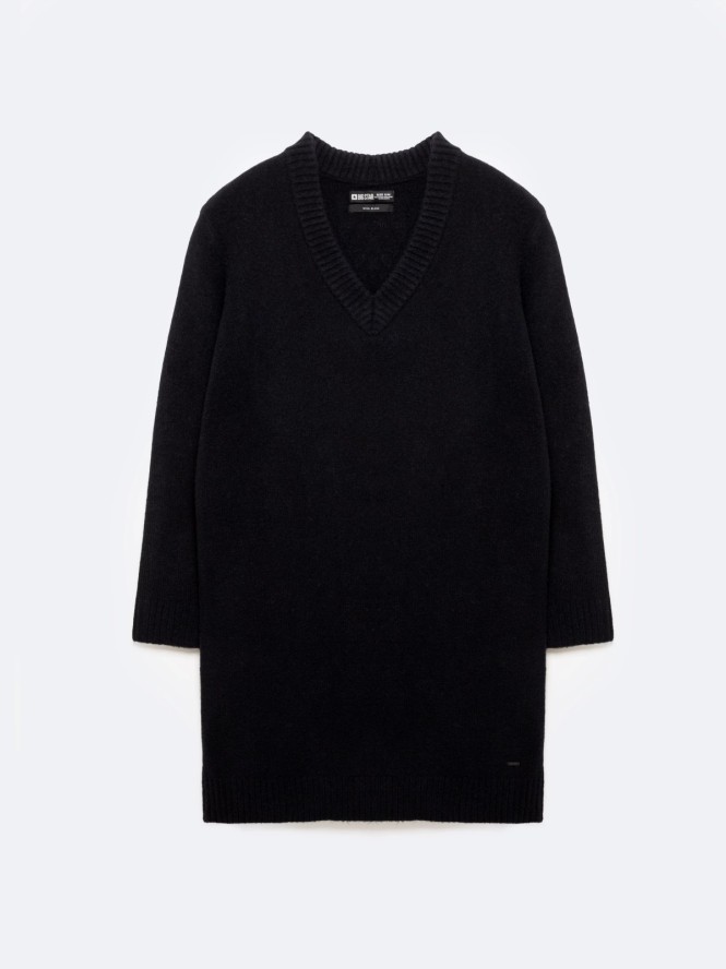 Sukienka damska dzianinowa z dodatkiem wełny czarna Julita 906