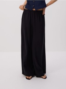 Luźne spodnie z wiskozą - czarny