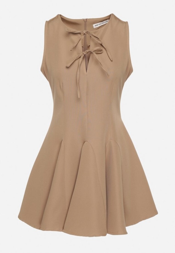 Ciemnobeżowa Rozkloszowana Sukienka Bez Rękawów z Ozdobnymi Wiązaniami Avelkio