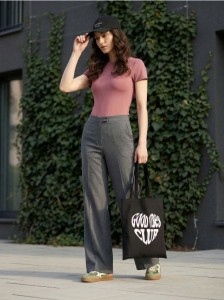 Gładkie body basic z krótkim rękawem - Inny