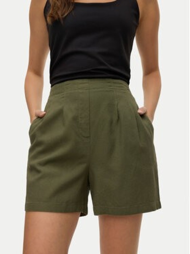 Vero Moda Szorty materiałowe Jesmilo 10279694 Zielony Regular Fit
