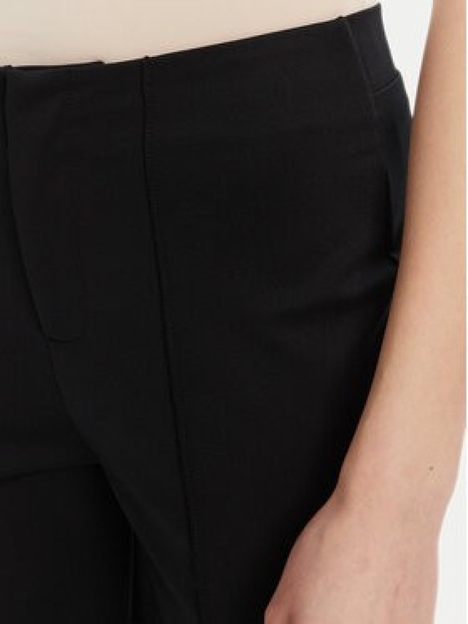 Guess Spodnie materiałowe V5YB11 KCX42 Czarny Regular Fit