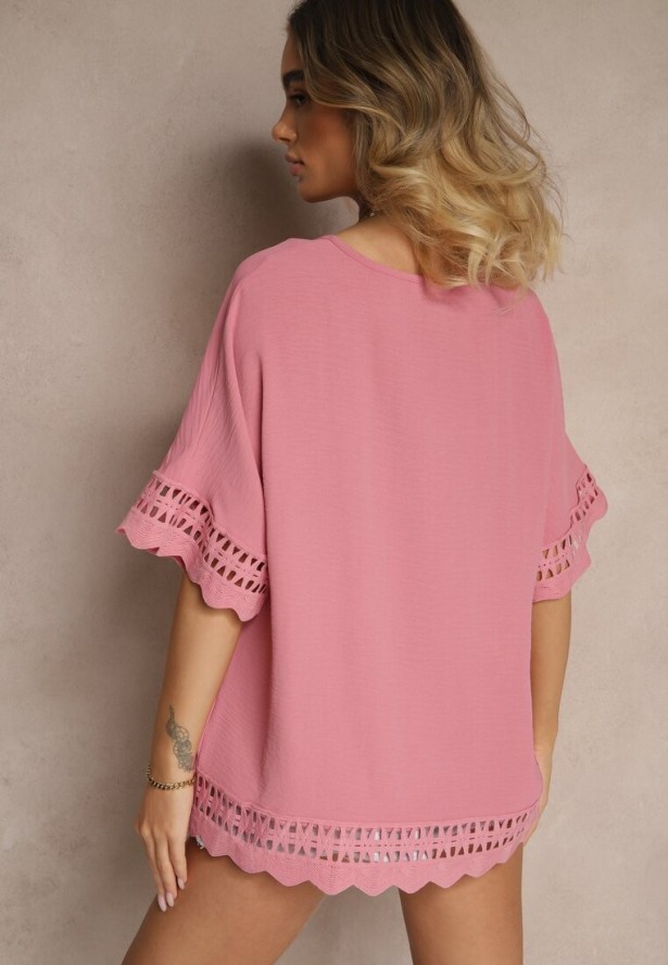 Różowa Bluzka Ozdobiona Ażurowymi Rękawami Vorana