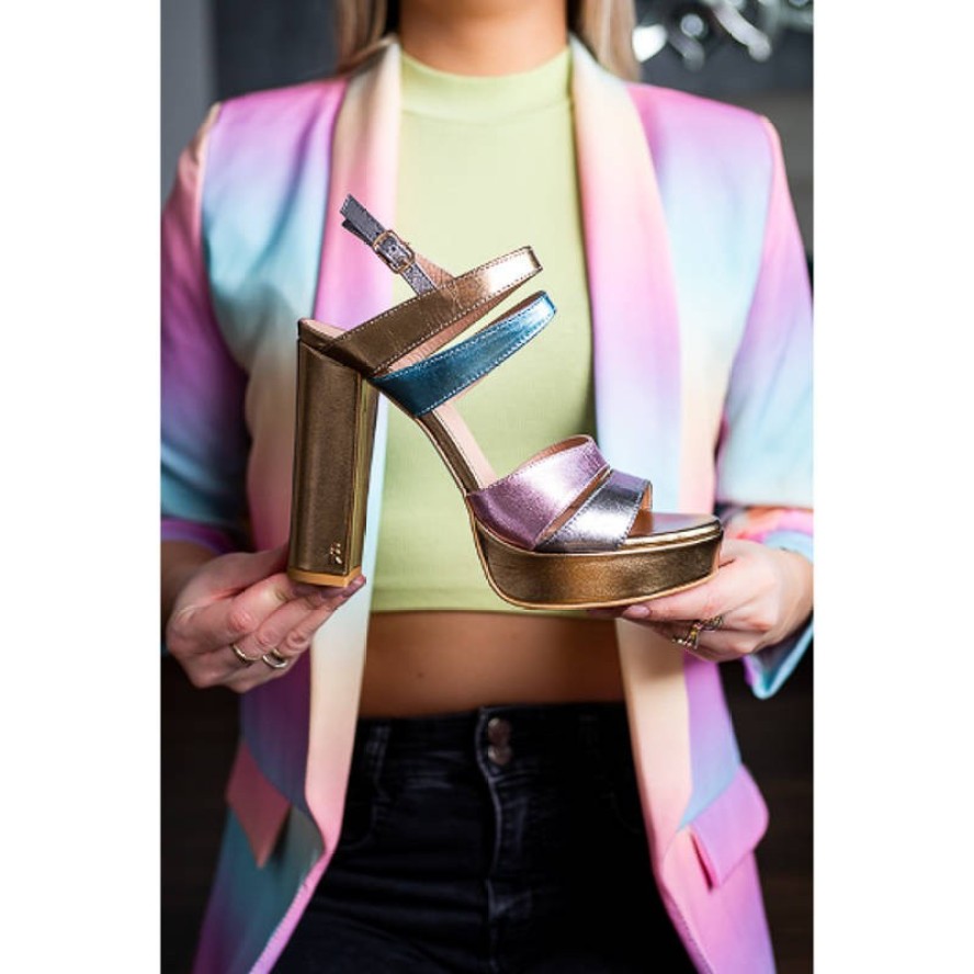 Złote Sandały Carinii Eleganckie Skórzane Buty