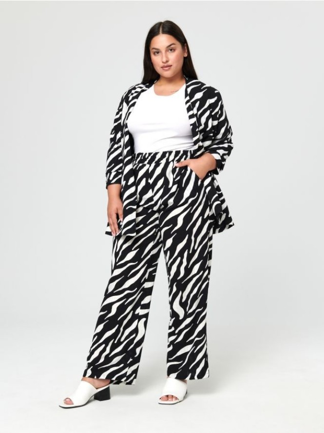 Spodnie ze wzorem - wielobarwny