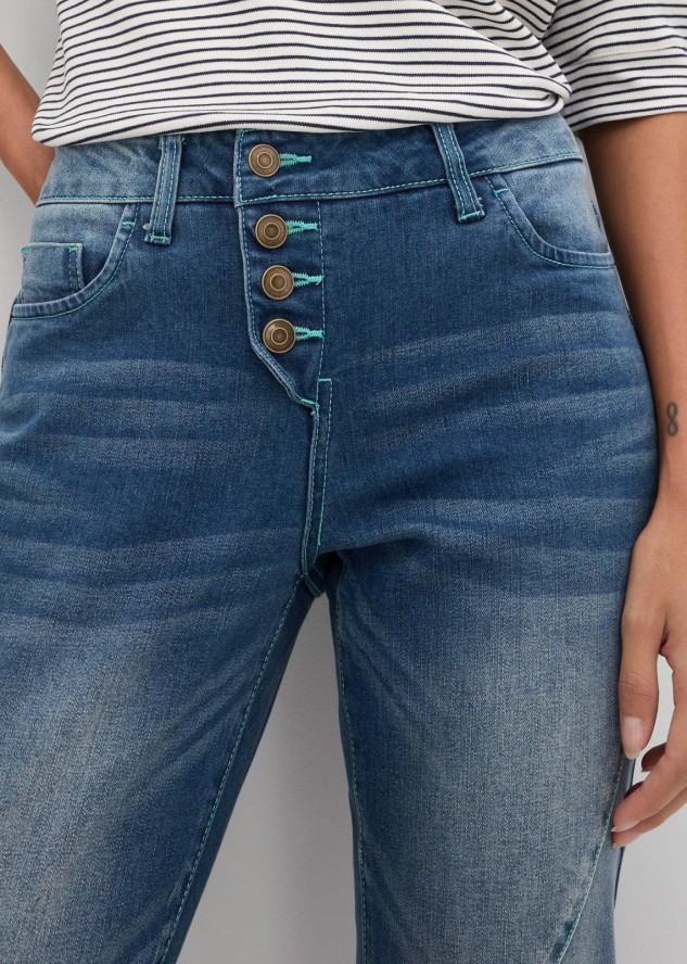 Jeansy boyfriend, niski stan, ze stretchem