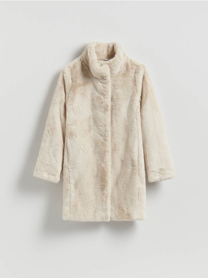 Płaszcz z imitacji futra - złamana biel