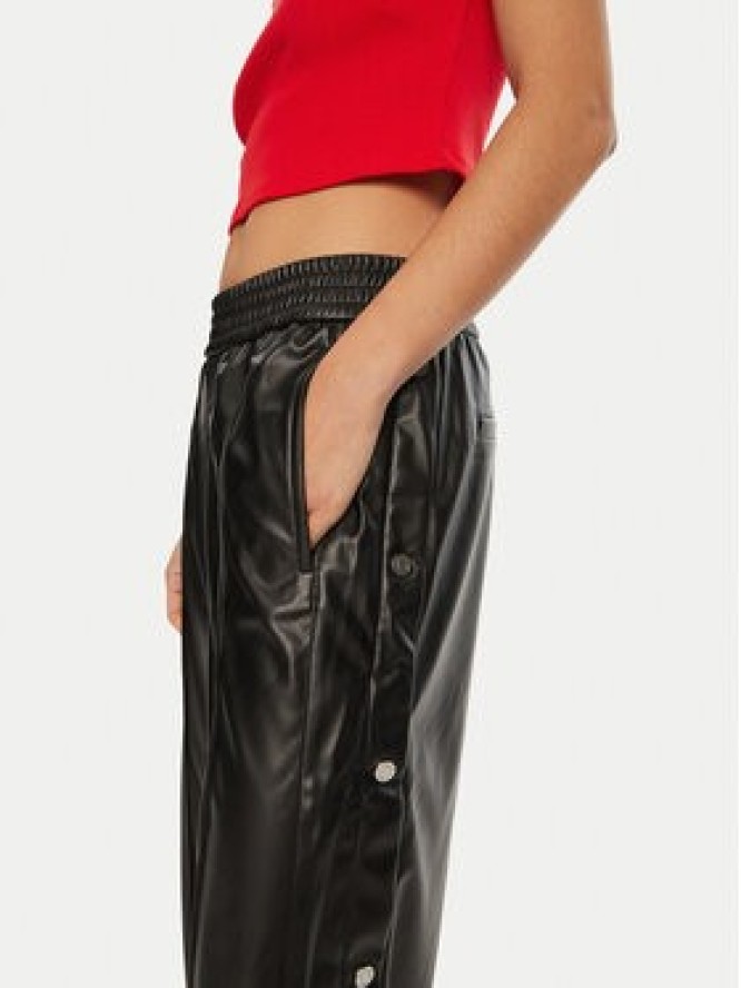 HUGO Spodnie z imitacji skóry Hileda-1_B 50522349 Czarny Straight Leg