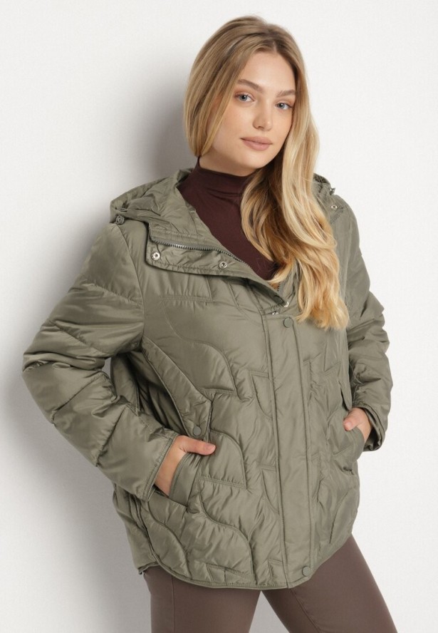 Jasnozielona Pikowana Kurtka Przejściowa o Klasycznym Kroju z Kapturem Tavitte