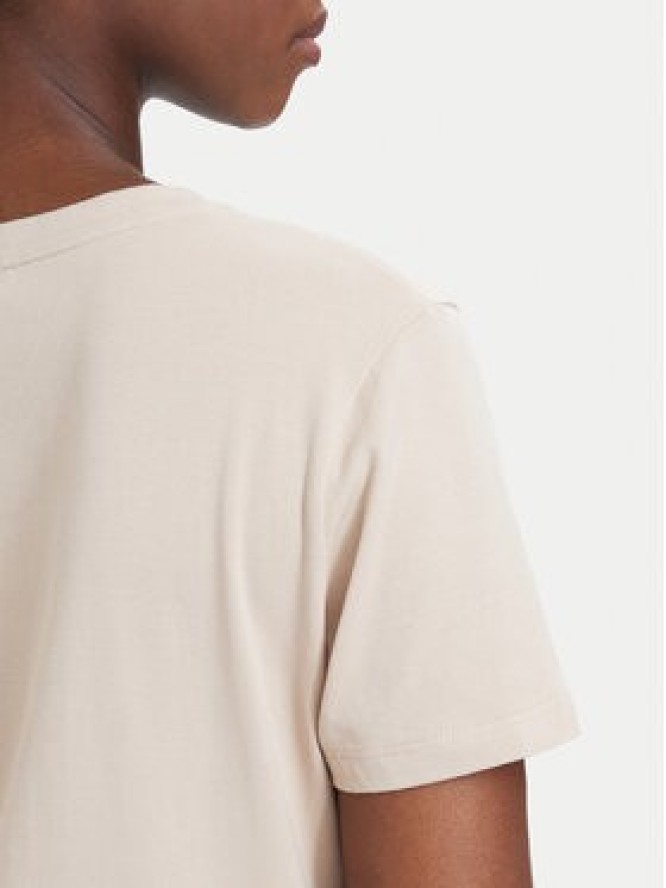 Guess T-Shirt V4YI09 J1314 Beżowy Regular Fit