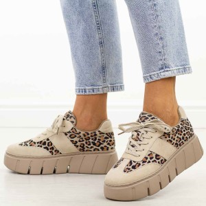 Beżowe ocieplane skórzane półbuty damskie Vinceza 66841