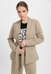 Beżowy żakiet JB-MIRELLA
