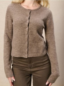 Kardigan z ozdobnymi guzikami - brązowy