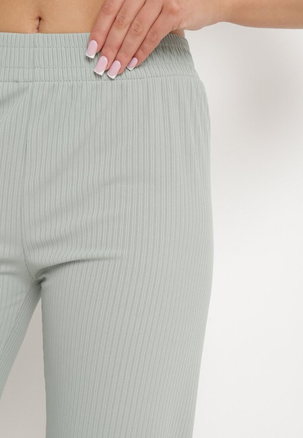 Zielone Prążkowane Spodnie Szerokie z Gumką w Pasie Drasia