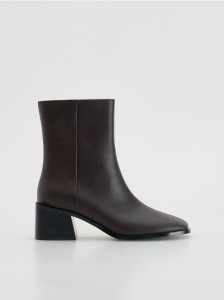 Skórzane botki na obcasie - mahoniowy
