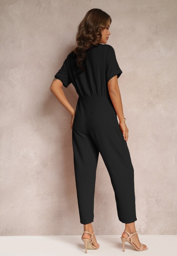 Czarny Kombinezon z Kopertowym Dekoltem i Krótkimi Rękawami z Wiskozą Coridsa