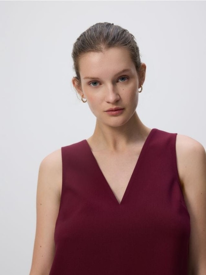 Sukienka mini z falbaną - bordowy