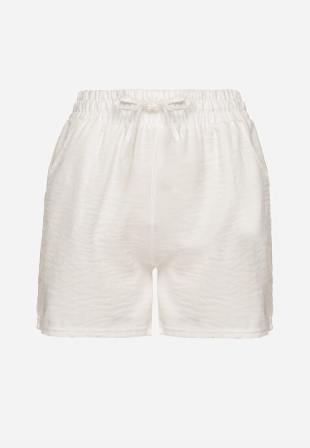 Białe Szorty Ozdobione Wiązaniem Liraine