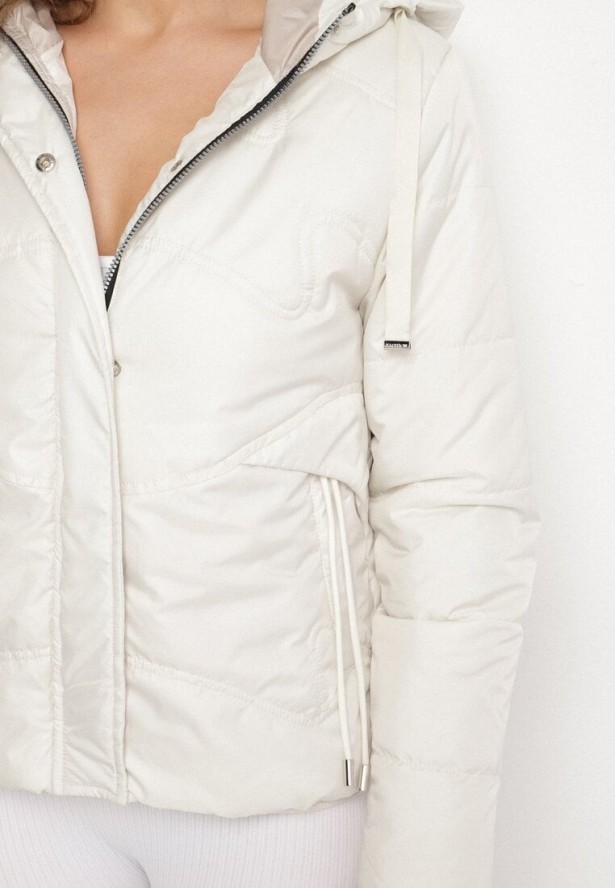 Jasnobeżowa Casualowa Kurtka z Kapturem i Ozdobnymi Sznurkami Evialinae