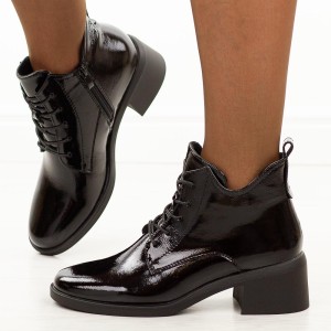 Czarne lakierowane skórzane botki damskie Sergio Leone Bt25439S