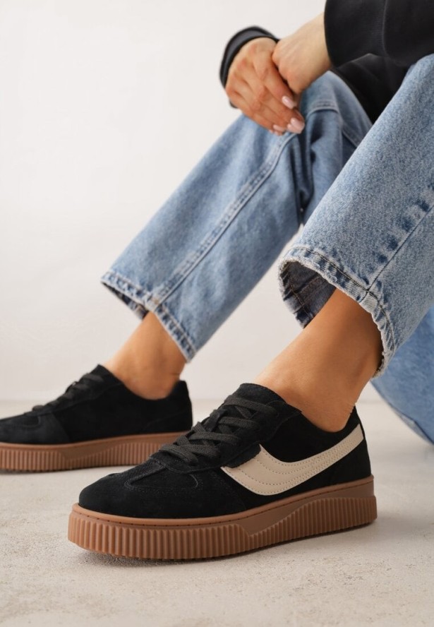 Czarne Sneakersy Kultowe Tenisówki z Zamszu Naturalnego ze Skórzaną Wkładką Rionae