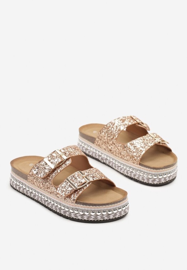 Szampańskie Klapki z Paskami z Klamrami Zdobione Tweedem i Nitami przy Podeszwie Zirelora