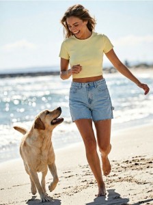 Bawełniana koszulka z krótkim rękawem - żółty