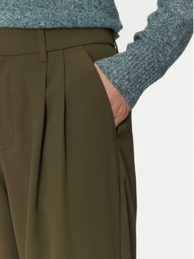 Gap Spodnie materiałowe 855968-02 Zielony Straight Fit