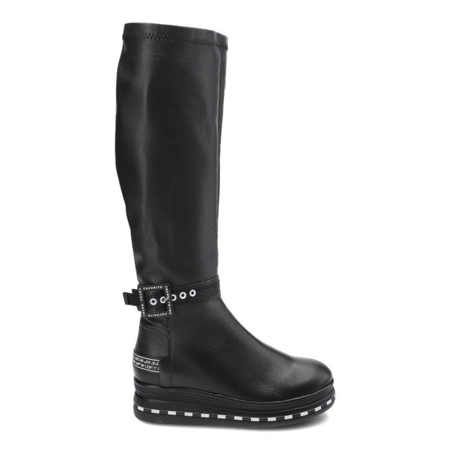 Kozaki damskie Maciejka, gładka cholewka o wysokim kroju dekoracyjny pasek z klamrą przy kostce solidna podeszwa, czarne, 05293-01-00-7