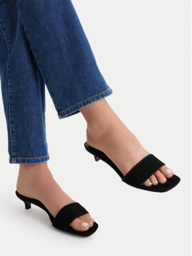 GINO ROSSI Klapki EO-V2229-111-5 Czarny