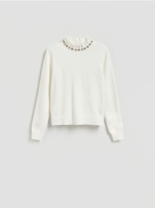 Sweter z ozdobną aplikacją - kremowy