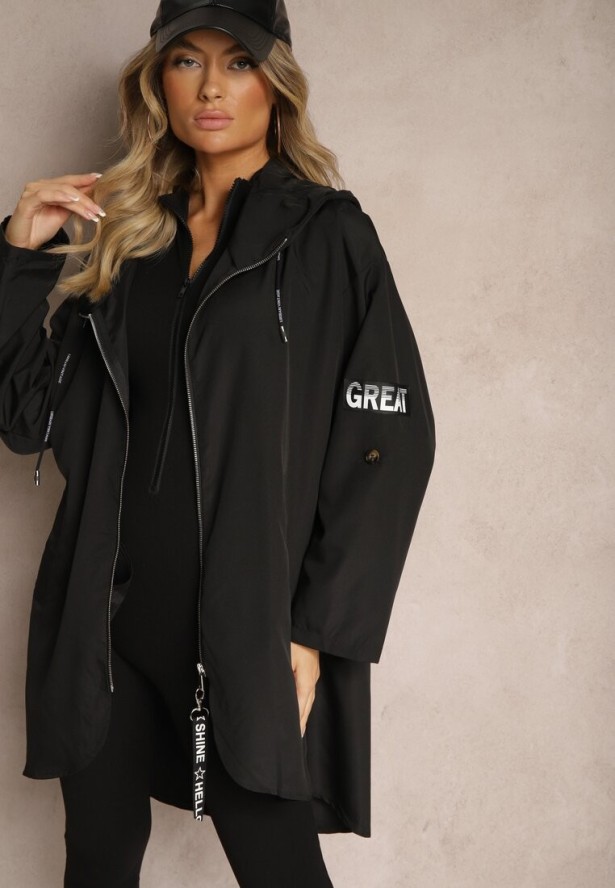 Czarna Kurtka Wiatrówka Oversize Palishe