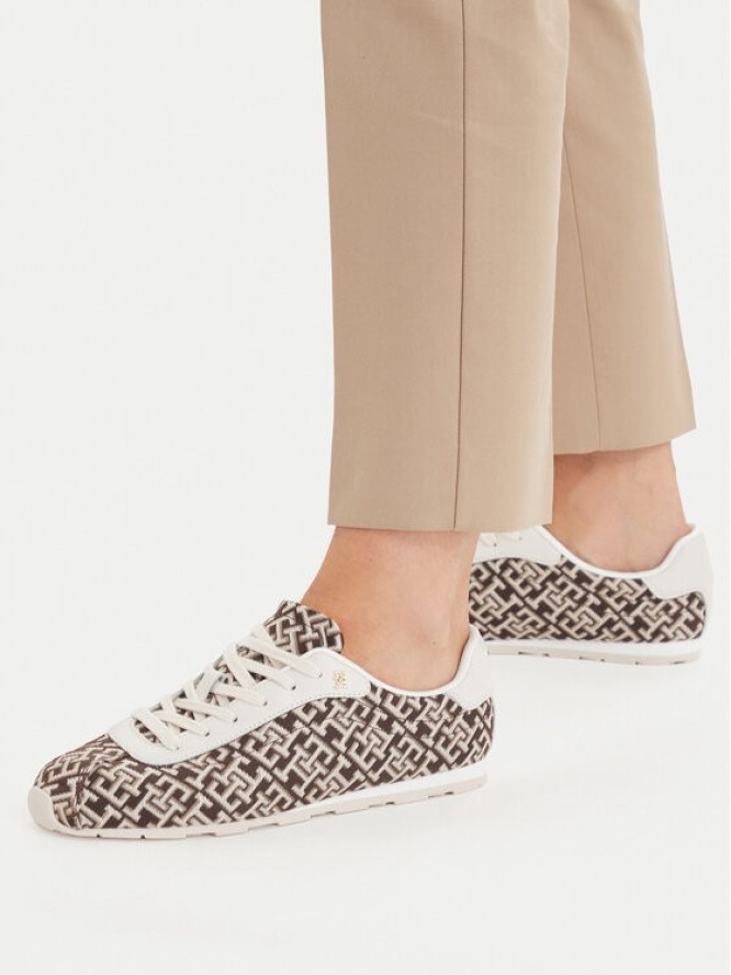 Tommy Hilfiger Sneakersy Bella Monogram Sneaker FW0FW09523 Brązowy