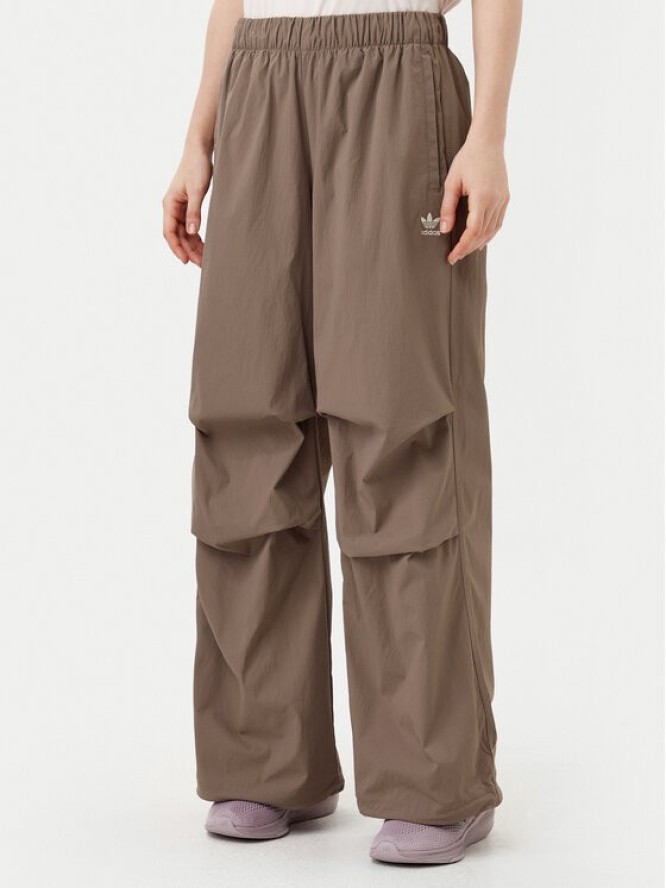 adidas Spodnie dresowe Essentials Ripstop JD0783 Beżowy Loose Fit