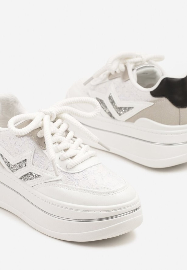 Białe Sneakersy na Platformie Ozdobione Gwiazdą Norlevi