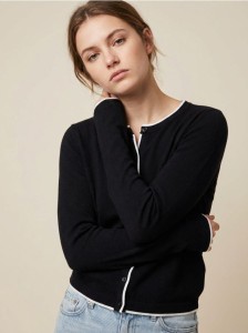 Kardigan z kontrastową lamówką i wiskozą - czarny