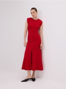 Sukienka midi z rozcięciem - czerwony