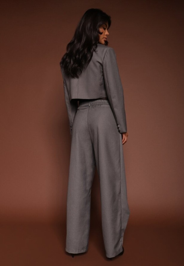 Szary Komplet Garniturowy z Krótką Marynarką i Asymetrycznymi Spodniami Remilena