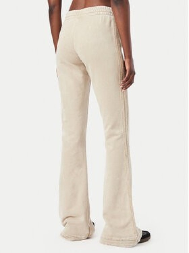 adidas Spodnie dresowe Sst Bootcut Pant KT1915 Beżowy Bootcut Fit