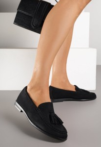 Czarne Mokasyny z Imitacji Zamszu z Aplikacją z Frędzlami Nalonissa