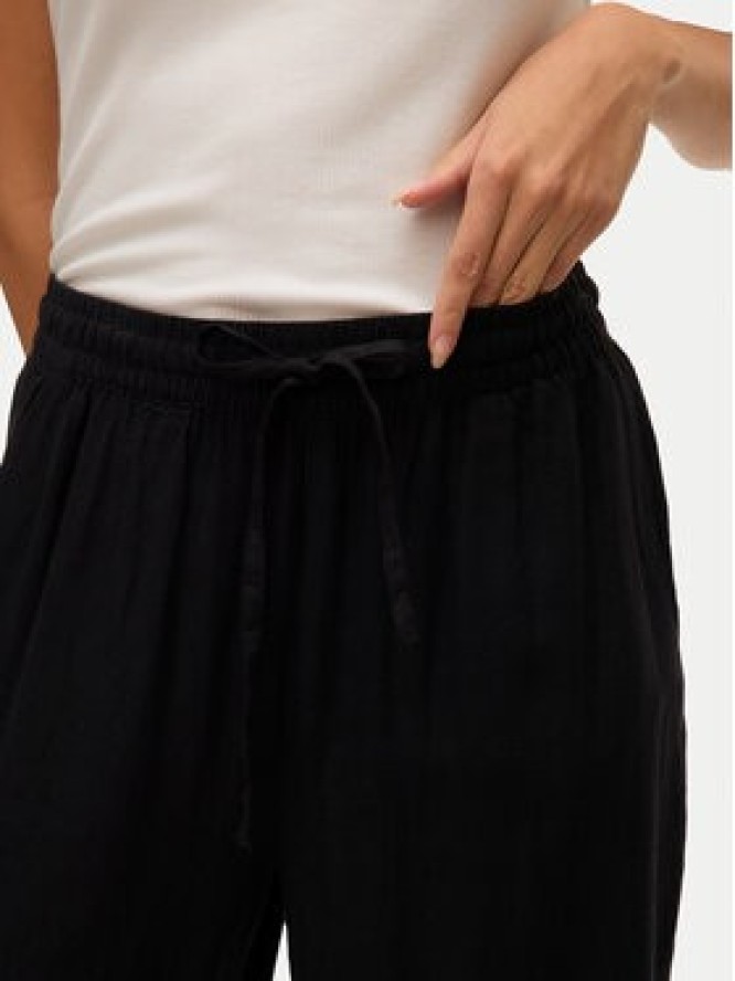 Vero Moda Spodnie materiałowe Linn 10305091 Czarny Loose Fit