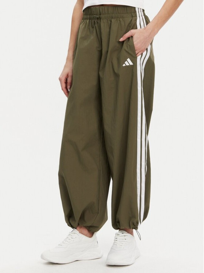 adidas Spodnie dresowe Essentials 3-Stripes JE1308 Zielony Loose Fit
